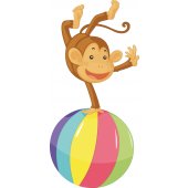 Naklejka ścienna Dla Dzieci - Małpka z piłką
